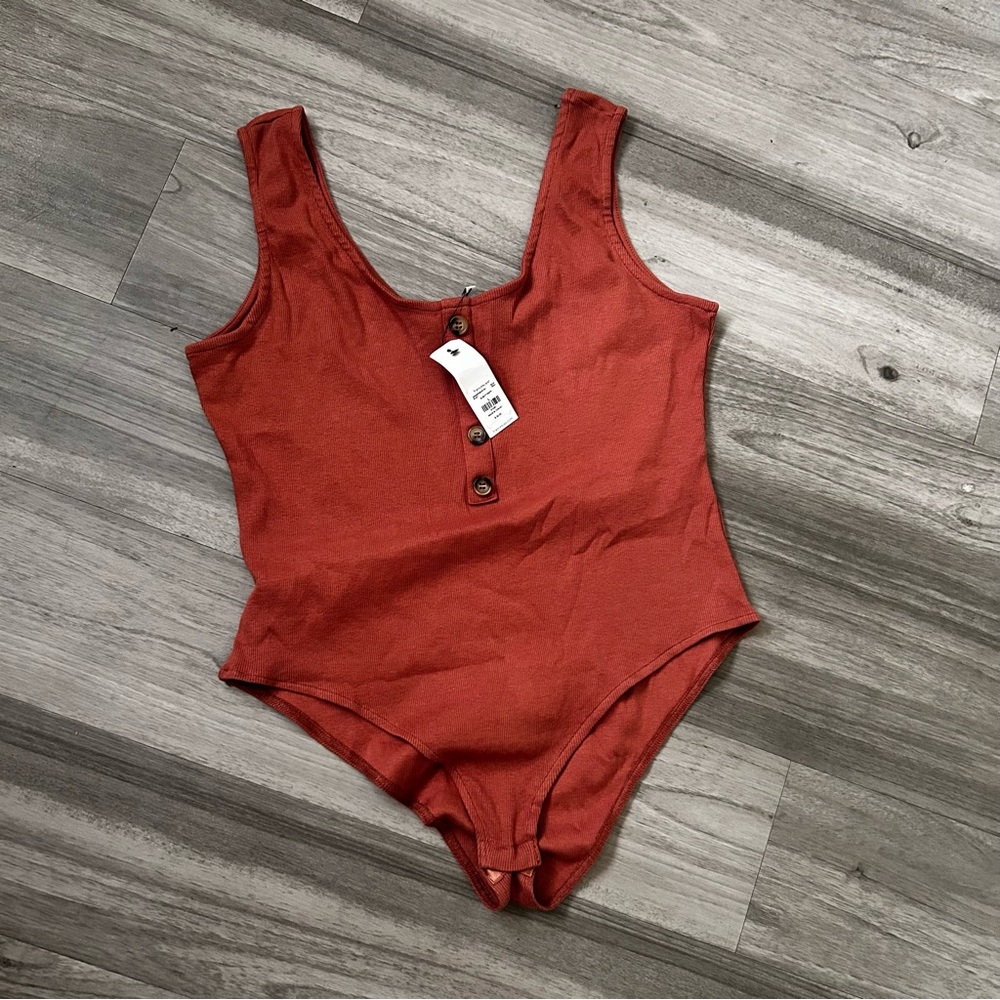 Women Rust One Piece - Picture 2 of 3